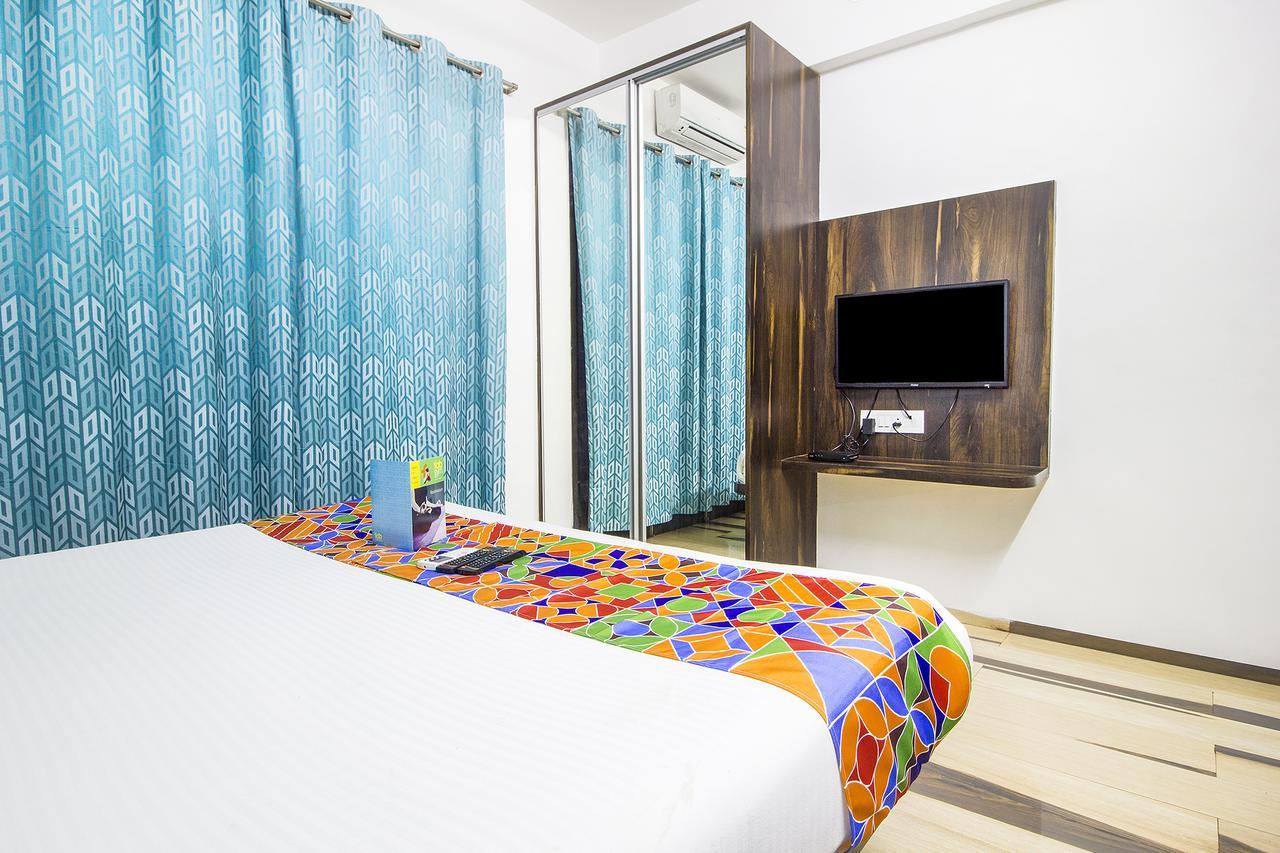 Fabhotel Pruthamesh Pride นาสิก ภายนอก รูปภาพ